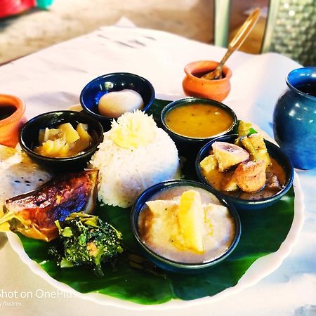 Roshnai Village Resort โบลปูร์ ภายนอก รูปภาพ