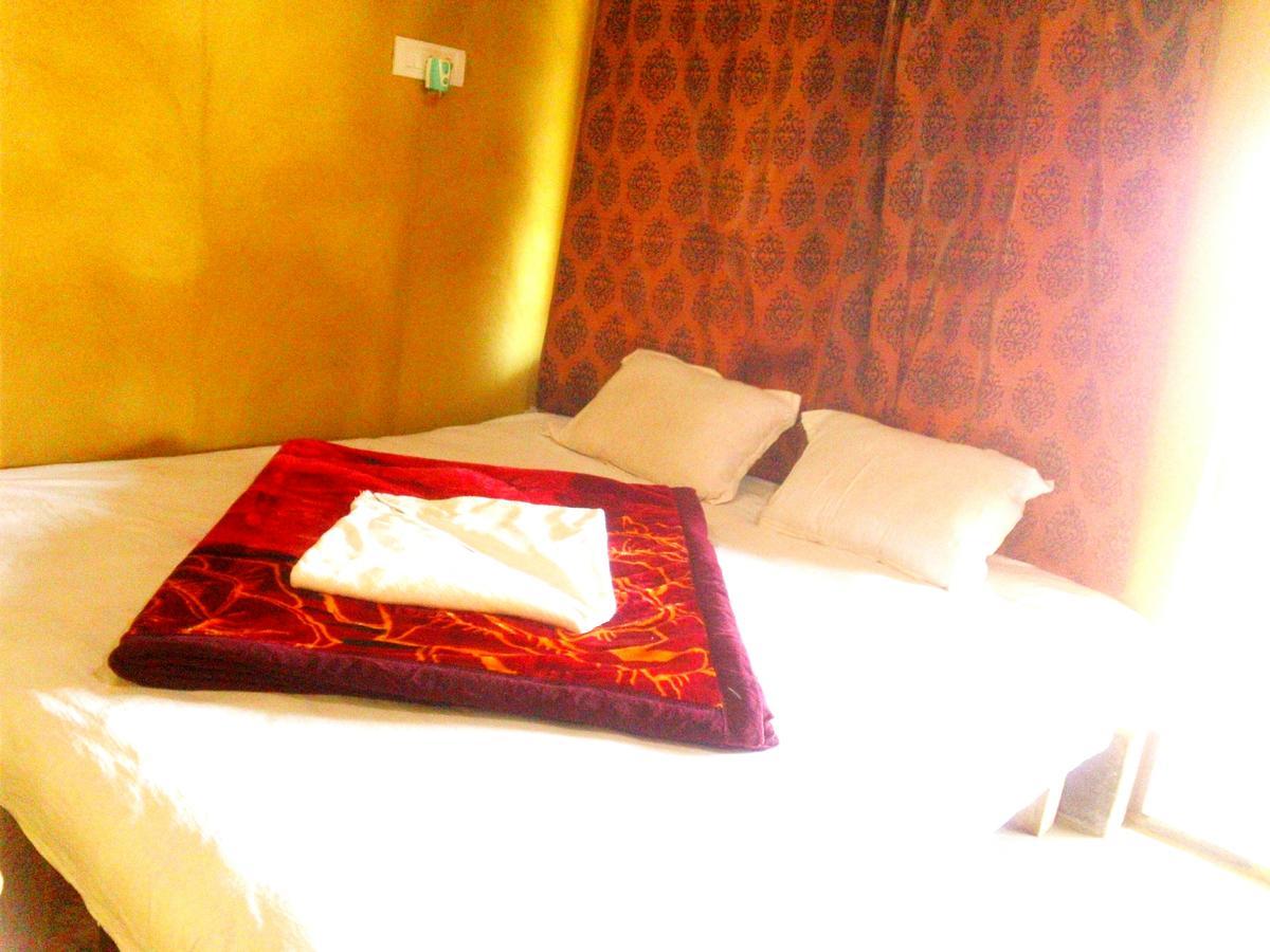 Roshnai Village Resort โบลปูร์ ภายนอก รูปภาพ