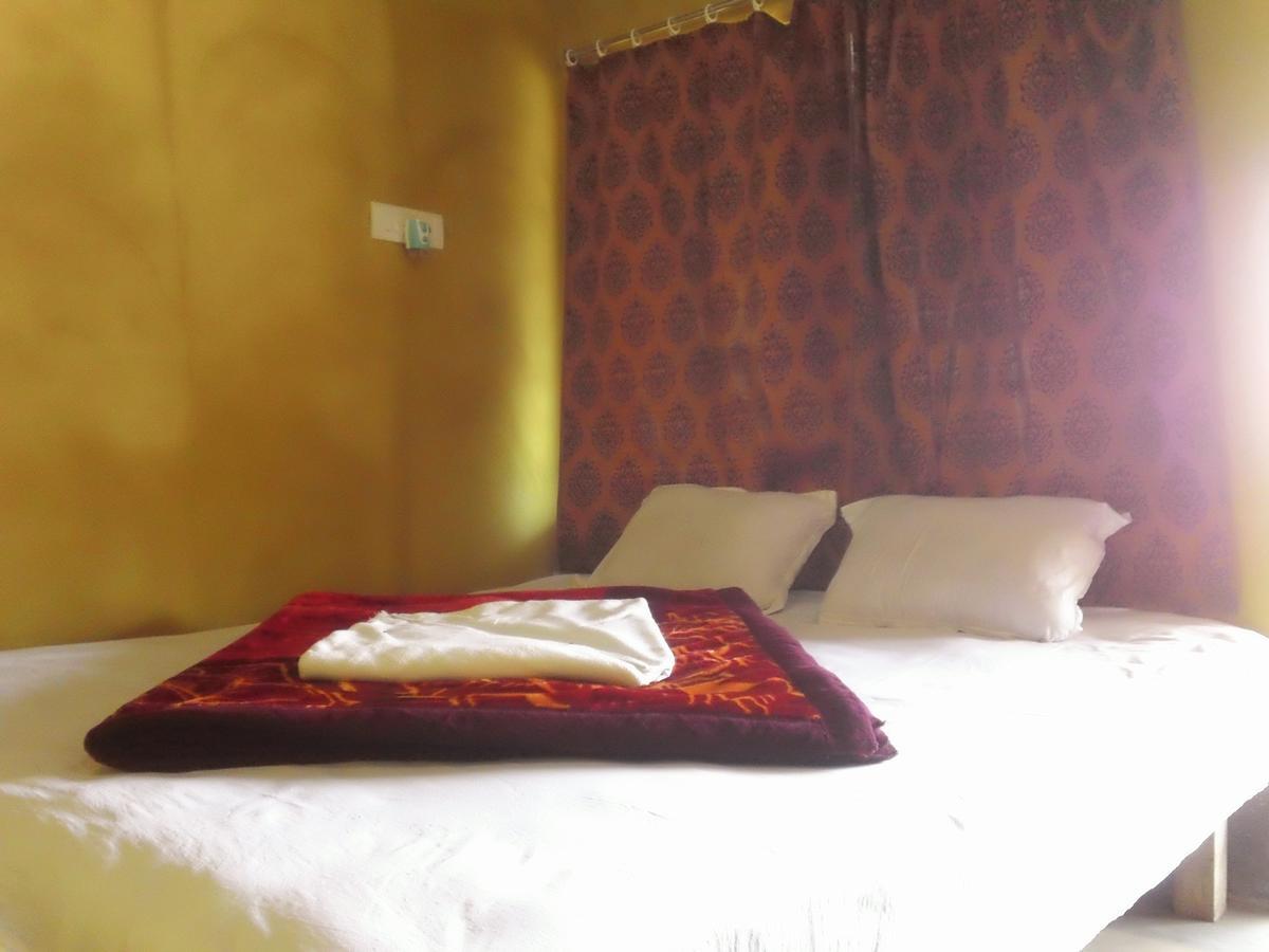 Roshnai Village Resort โบลปูร์ ภายนอก รูปภาพ