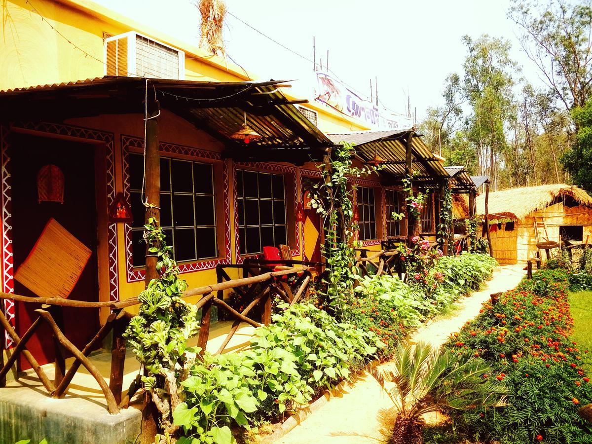 Roshnai Village Resort โบลปูร์ ภายนอก รูปภาพ