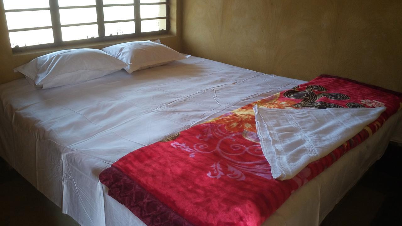 Roshnai Village Resort โบลปูร์ ภายนอก รูปภาพ