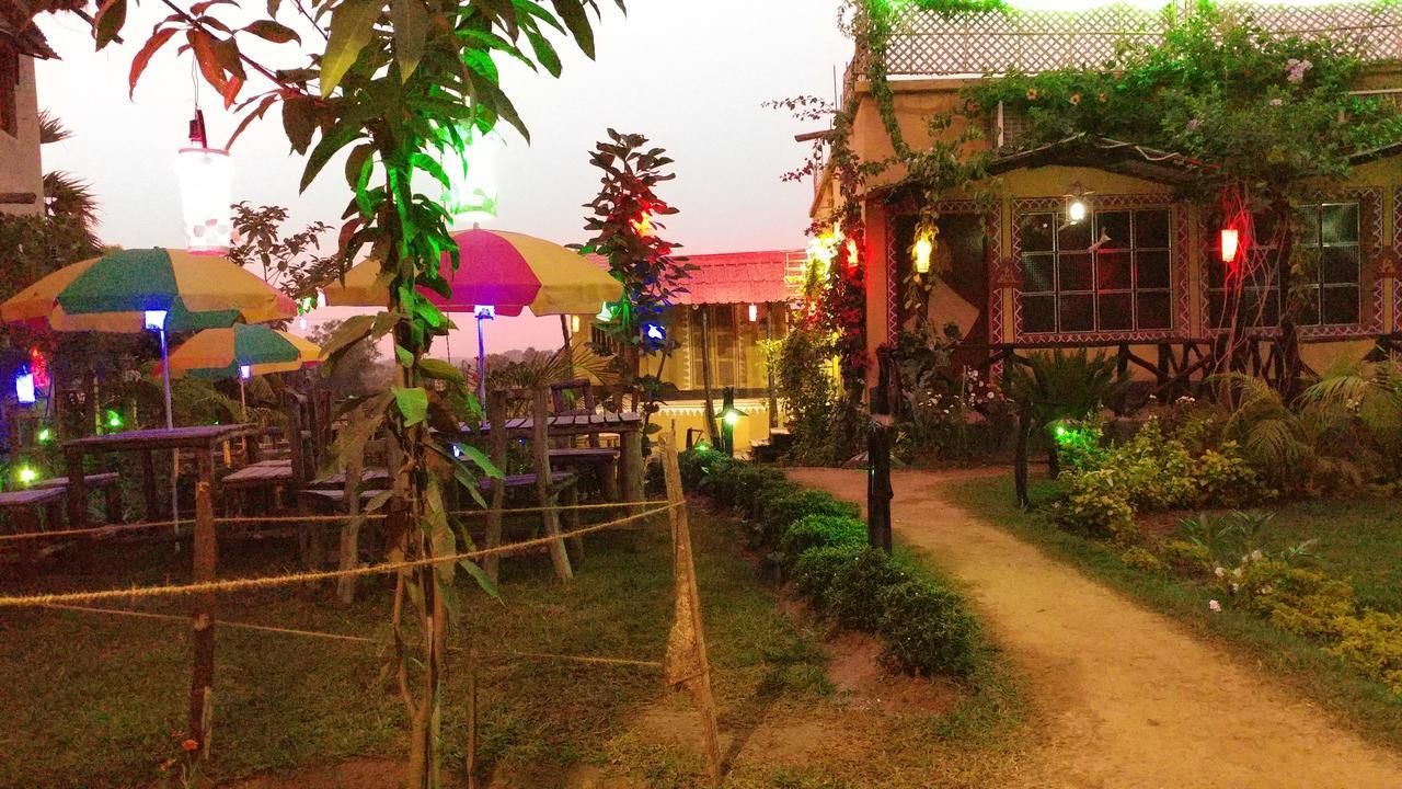 Roshnai Village Resort โบลปูร์ ภายนอก รูปภาพ
