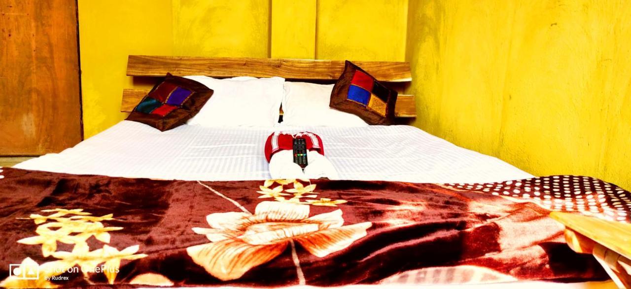 Roshnai Village Resort โบลปูร์ ภายนอก รูปภาพ