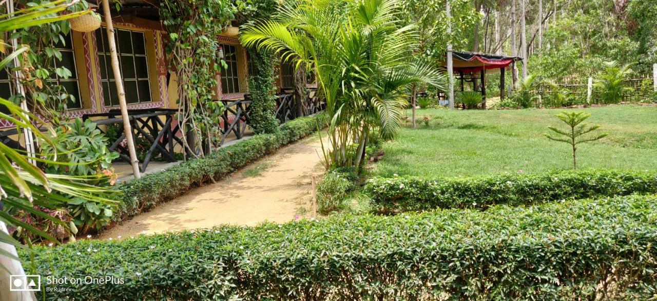 Roshnai Village Resort โบลปูร์ ภายนอก รูปภาพ